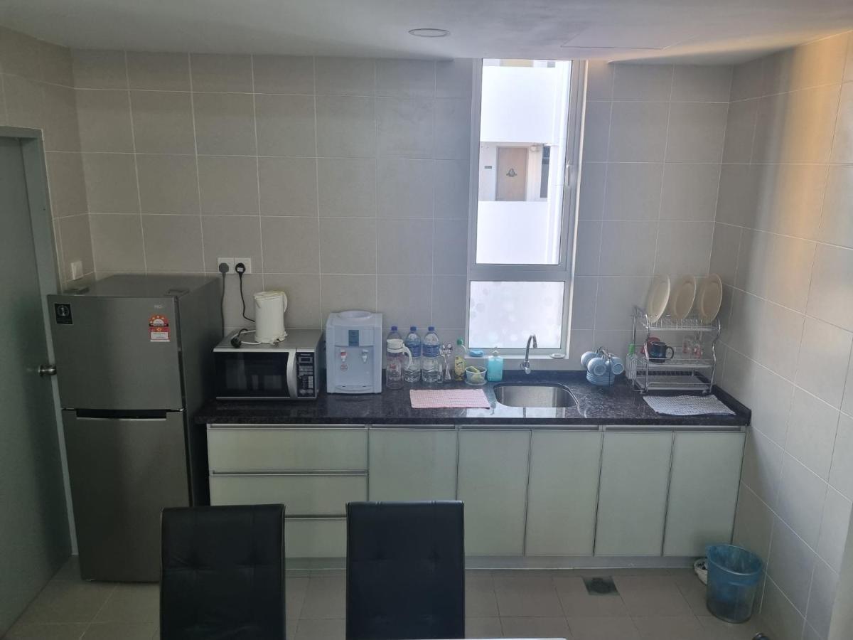 Seaside Haven Homestay Seaview Unit With Pool Opposite Ktcc & Mayang Mall - Pangsapuri Ladang Tanjung Kuala Terengganu Luaran gambar