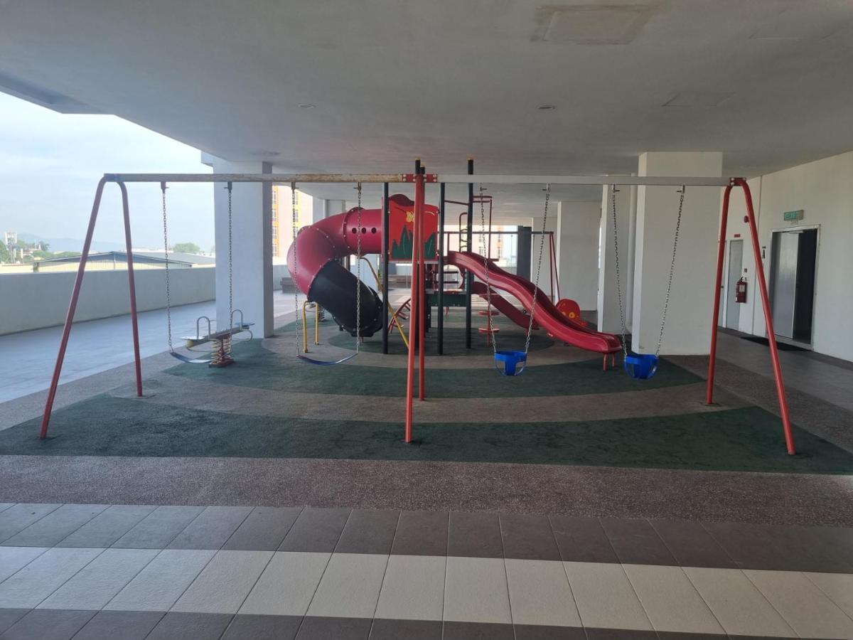 Seaside Haven Homestay Seaview Unit With Pool Opposite Ktcc & Mayang Mall - Pangsapuri Ladang Tanjung Kuala Terengganu Luaran gambar